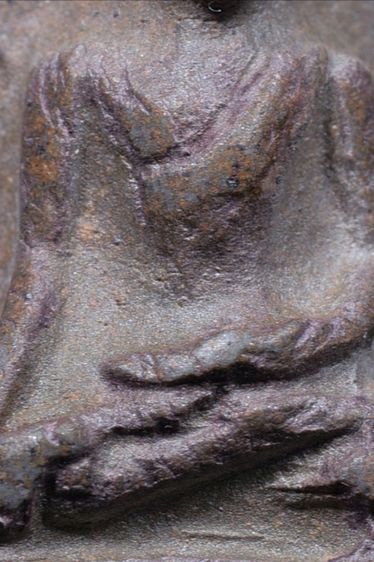 พระรอด ลำพูน พิมพ์ใหญ่ เนื้อออกสีขาว รูปที่ 10