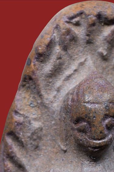 พระรอด ลำพูน พิมพ์ใหญ่ เนื้อออกสีขาว รูปที่ 7