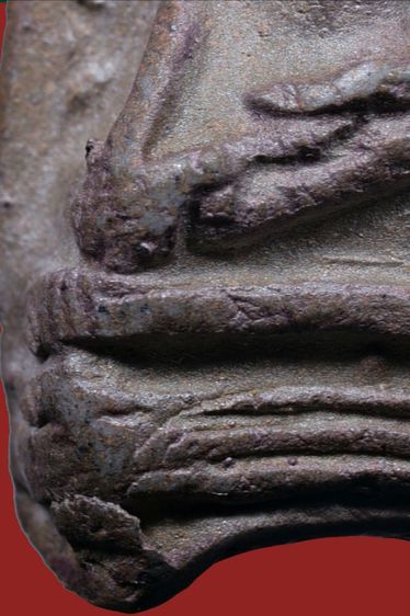 พระรอด ลำพูน พิมพ์ใหญ่ เนื้อออกสีขาว รูปที่ 12