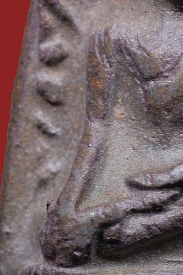 พระรอด ลำพูน พิมพ์ใหญ่ เนื้อออกสีขาว รูปที่ 9