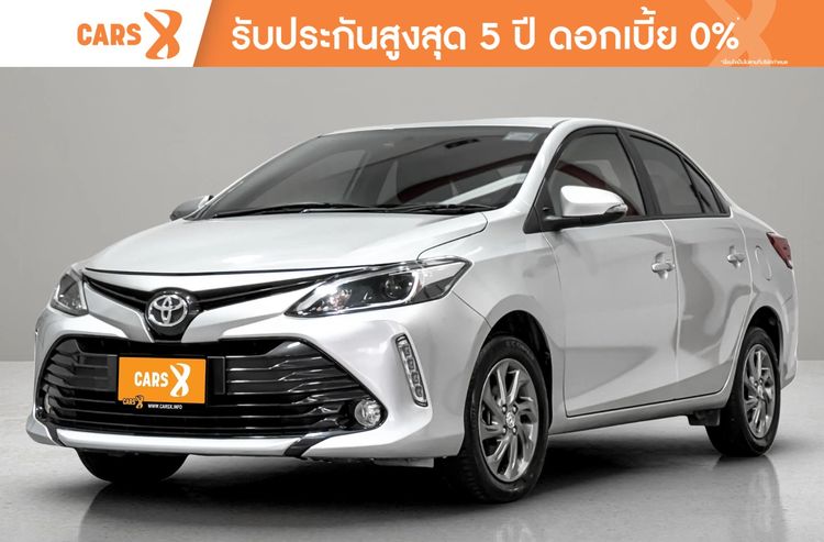 รถ Toyota Vios 1.5 Mid สี บรอนซ์เงิน