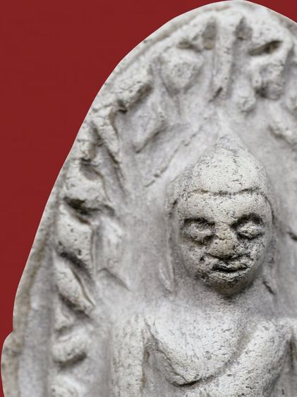 พระรอด ลำพูน พิมพ์ใหญ่ เนื้อออกสีขาว มีหน้ามีตา สวย รูปที่ 6