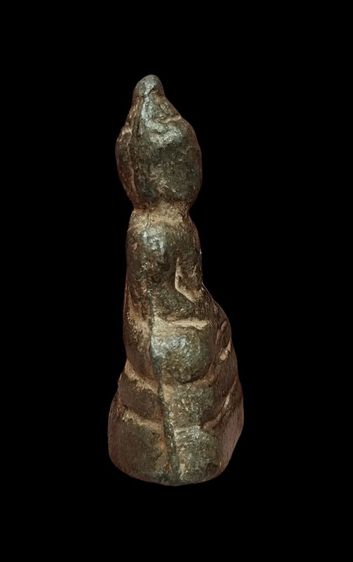 พระหลวงพ่อเนียม วัดน้อย พิมพ์พระประธานเล็ก
 รูปที่ 4