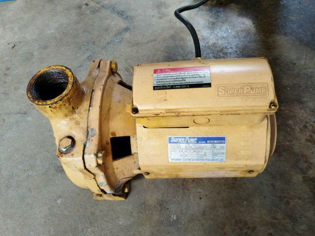 ปั๊มน้ำมิซูแท้1hp.220v   ท่อ 1นิ้วครึ่ง เดิมๆ