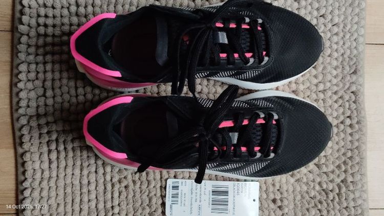 ส่งต่อรองเท้าใหม่ ซื้อผิดไซส์