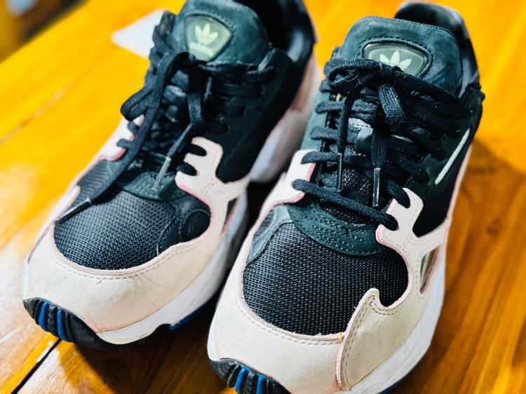 รองเท้า รูปที่ 7