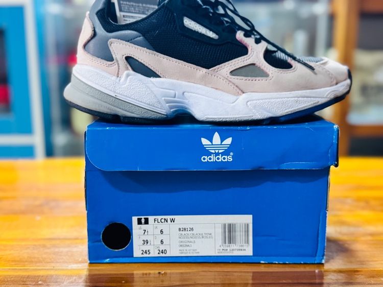 รองเท้า รูปที่ 10