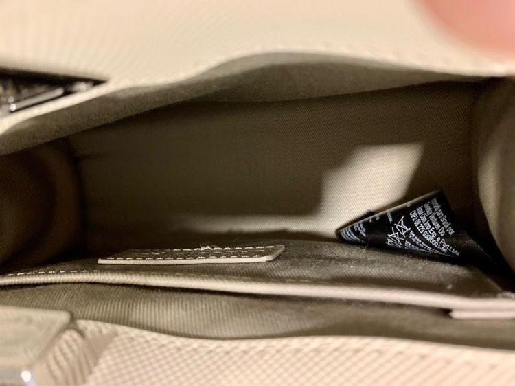 กระเป๋าสะพาย Lacoste  รูปที่ 5