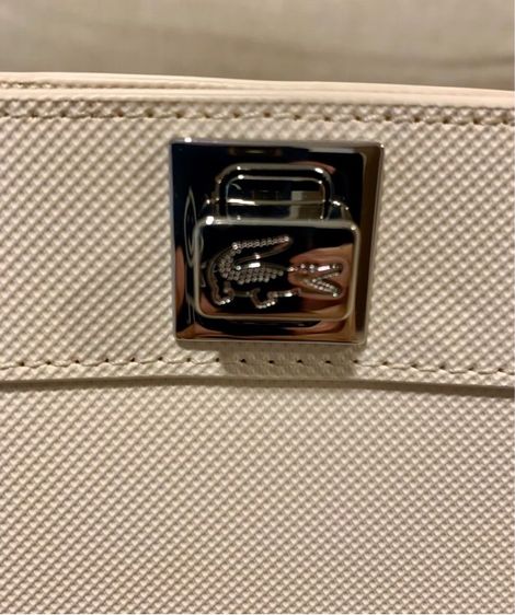 กระเป๋าสะพาย Lacoste  รูปที่ 4