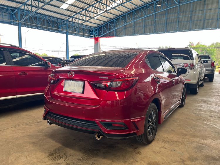 Mazda Mazda 2 2020 1.3 Skyactiv-G S Leather Sedan Sedan เบนซิน ไม่ติดแก๊ส เกียร์อัตโนมัติ แดง รูปที่ 3