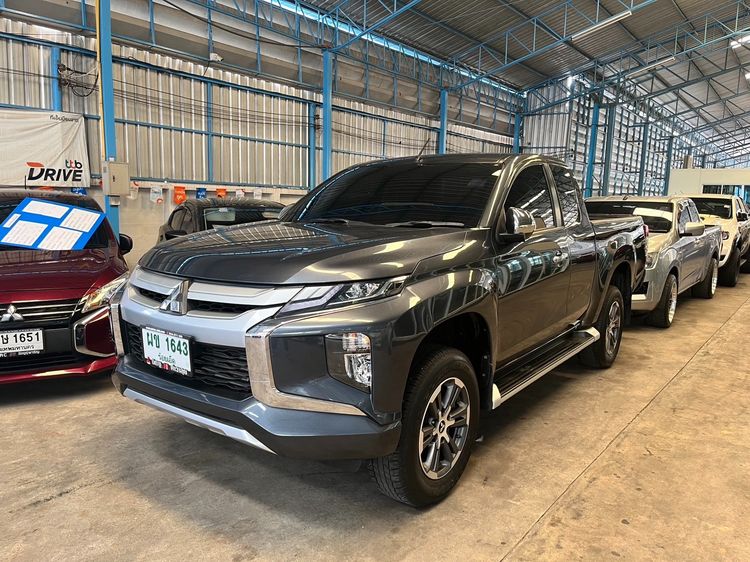 รถ Mitsubishi Triton All New Mega Cab 2.4 GLS Plus สี เทา