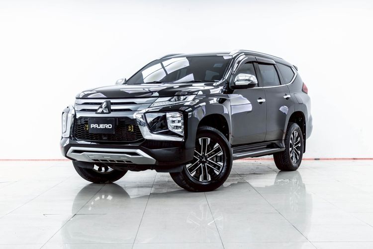 รถ Mitsubishi Pajero Sport 2.4 GT Plus สี ดำ