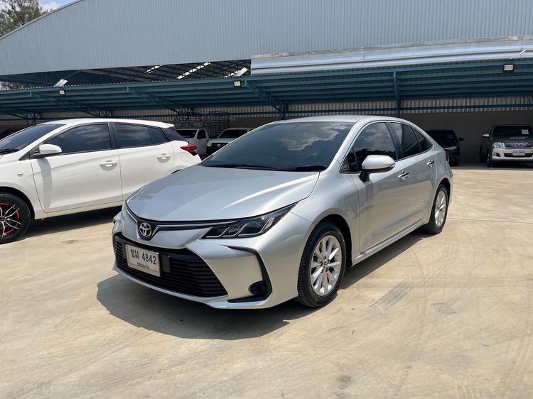 รถ Toyota Altis 1.6 G สี เทา