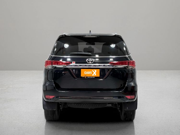 Toyota Fortuner 2019 2.4 V Utility-car ดีเซล ไม่ติดแก๊ส เกียร์อัตโนมัติ ดำ รูปที่ 4