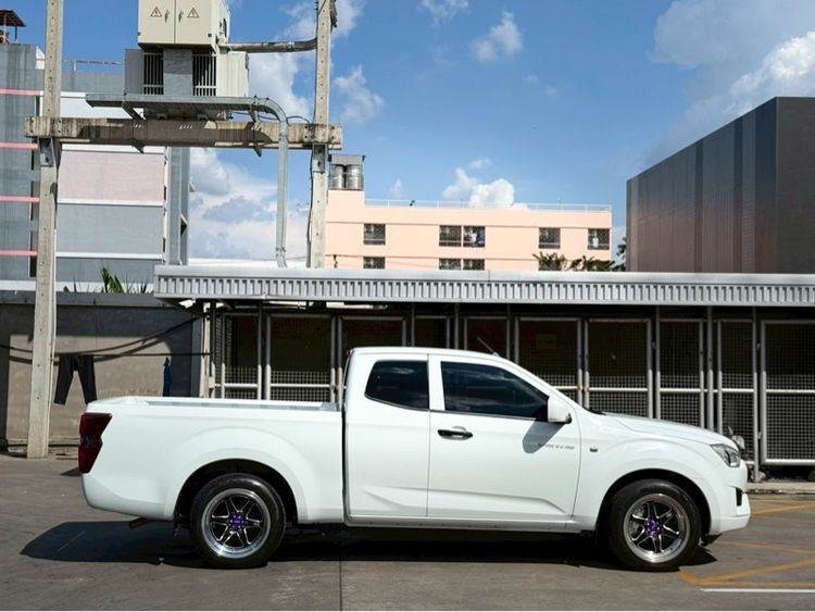 Isuzu D-MAX 2022 1.9 L Pickup ดีเซล ไม่ติดแก๊ส เกียร์ธรรมดา ขาว รูปที่ 3