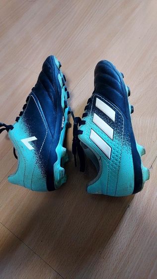 น้ำเงิน รองเท้าสตั๊ดเด็กมือสอง adidas