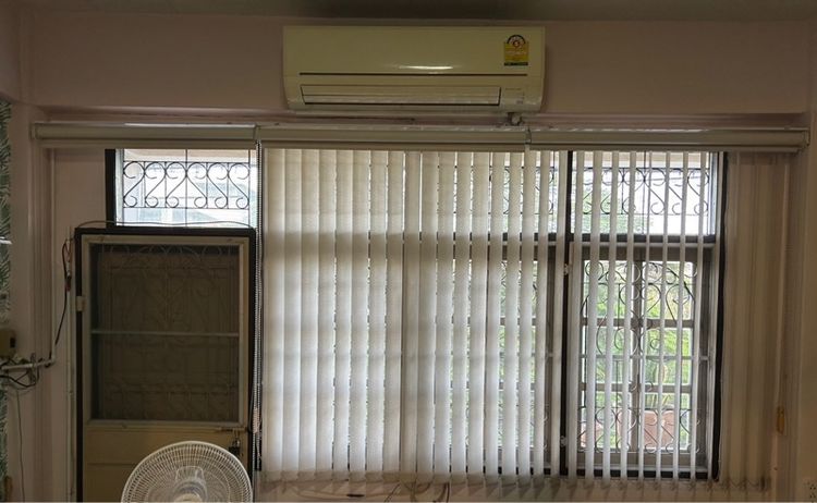 ม่านปรับแสงสีครีมโอรสสภาพสวย