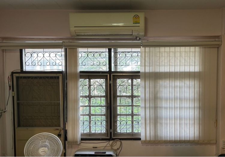 ม่านปรับแสงสีครีมโอรสสภาพสวย รูปที่ 2