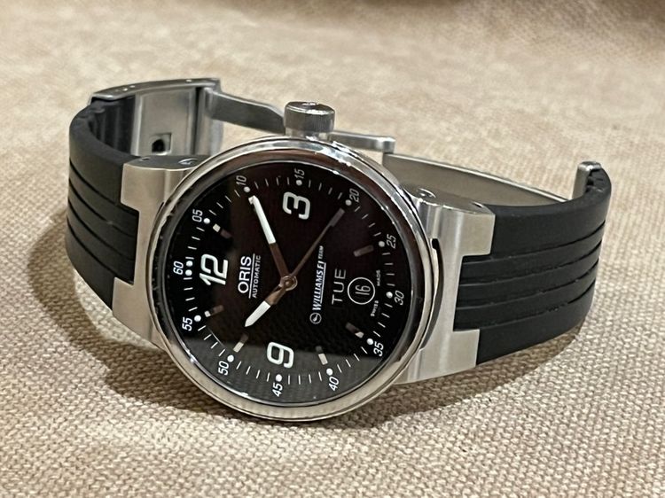 รับเทรด Oris F1 Day Date Black Dial Automatic รูปที่ 4
