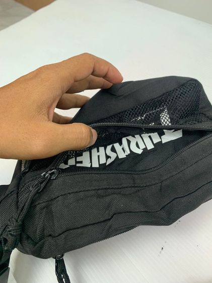 กระเป๋า THRASHER แท้ 💯 ขนาด กว้าง 8 สูง 5 นิ้ว สภาพดีมาก ทรงสวย ดีเทลดี ขนาดกำลังสวย หายากน่าสะสม รูปที่ 2