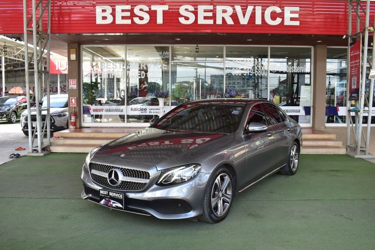 รถ Mercedes-Benz E-Class E220 สี เทา