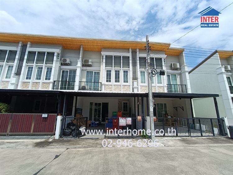 ไม่ใช่ ทาวน์โฮม 2 ชั้น 21.4 ตร.ว. หมู่บ้านโกลเด้นทาวน์ 2 ลาดพร้าว-เกษตรนวมินทร์ ซอยนวมินทร์ 42 ประเสริฐมนูกิจ 48 ใกล้ช็อกโกแลตวิลล์ ถนนนวมินทร์ ถนน