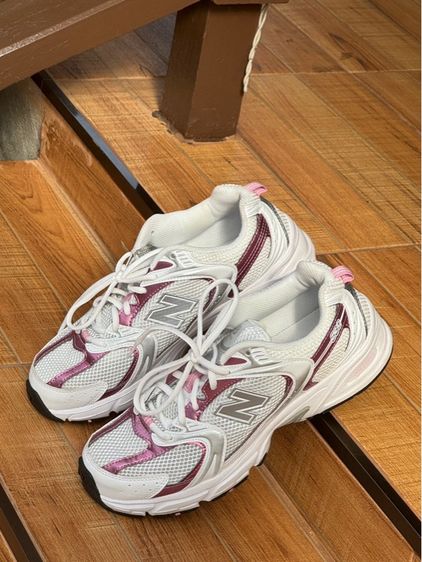 รองเท้า New Balance 530 สีขาว ชมพู