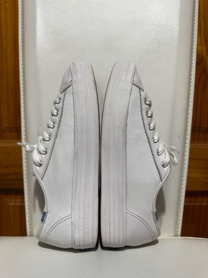 รองเท้าผ้าใบหนังขาวพื้นหนา Keds รูปที่ 7