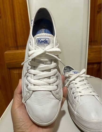 รองเท้าผ้าใบหนังขาวพื้นหนา Keds รูปที่ 13