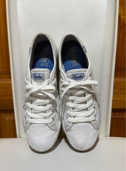 รองเท้าผ้าใบหนังขาวพื้นหนา Keds รูปที่ 17