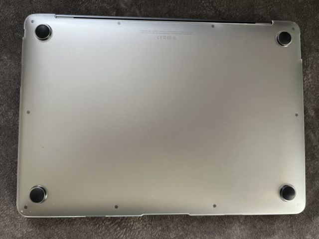 Apple MacBook Air M1 chip
with 8-core CPU and 7-core GPU 256GB SSD 13-inch รูปที่ 6