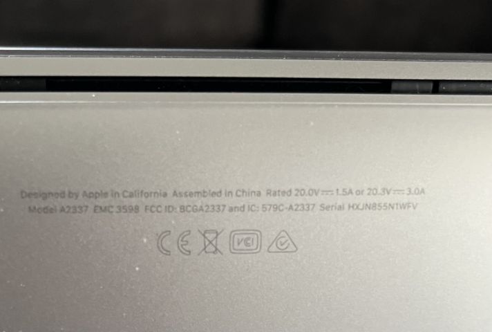 Apple MacBook Air M1 chip
with 8-core CPU and 7-core GPU 256GB SSD 13-inch รูปที่ 9