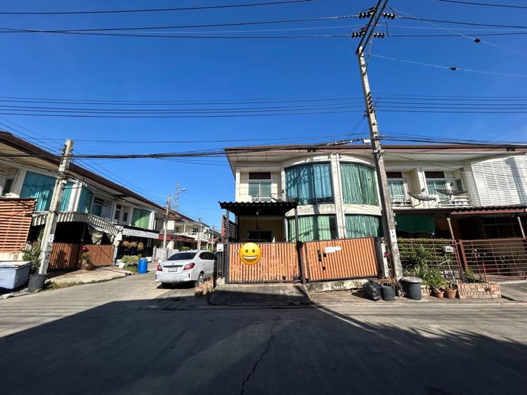 ทาวน์โฮมส์ลาดกระบัง หลังมุม Townhone