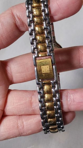 นาฬิกา Givenchy แท้มือสอง รูปที่ 9