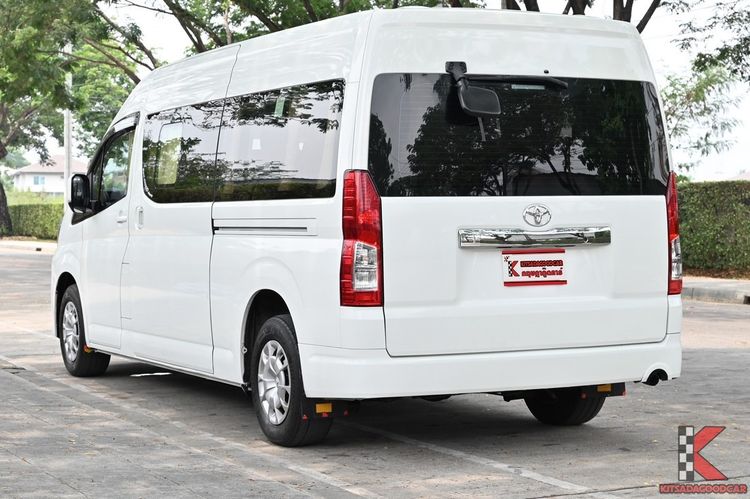 Toyota Commuter 2020 2.8 Van ดีเซล ไม่ติดแก๊ส เกียร์อัตโนมัติ ขาว รูปที่ 3