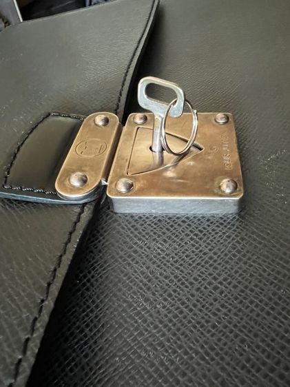 กระเป๋าเอกสาร Louis Vuitton รูปที่ 8