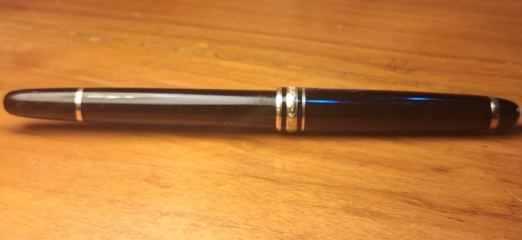 Authentic Montblanc Meisterstuck Classic Rolleball Pen รูปที่ 3