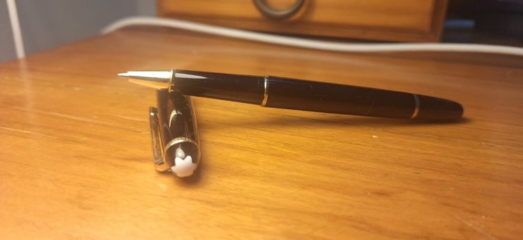Authentic Montblanc Meisterstuck Classic Rolleball Pen