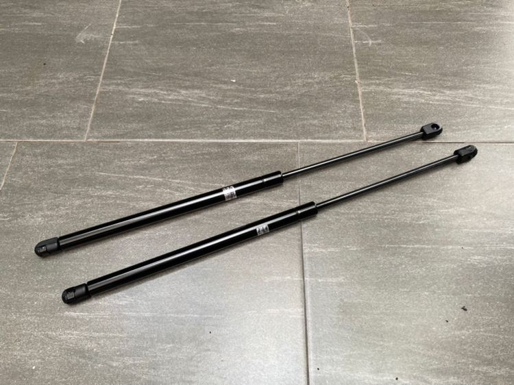 โช๊คฝากระโปรงหลัง SUZUKI Swift Gen2 รุ่นปี 2018 2019 2020 2021 2022 2023 2024 2025 ของใหม่ 1 คู่