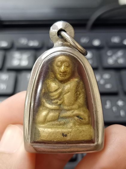 หลวงพ่อเงินเลี่ยมตลับพุก