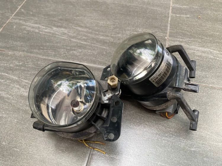 ไฟตัดหมอก SportLight BMW E60 E90 E63 E66 ใส่ 318i 320i 325i 520i 525i 530i ของแท้ มือสอง ของใหม่ รูปที่ 7