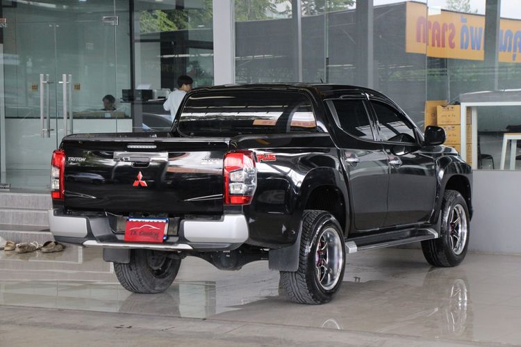 Mitsubishi Triton 2019 2.4 GLX Plus Pickup ดีเซล ไม่ติดแก๊ส เกียร์ธรรมดา ดำ รูปที่ 2