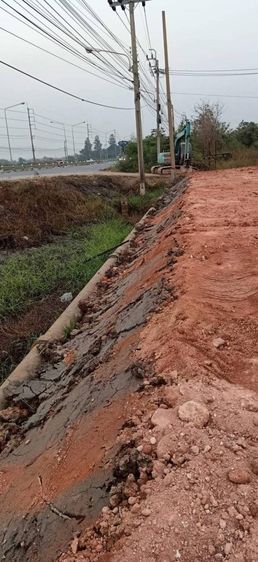 ที่ดินถมแล้วติดถนนสุวินทวงศ์ ใกล้สวนกีฬากมล FBT รูปที่ 3