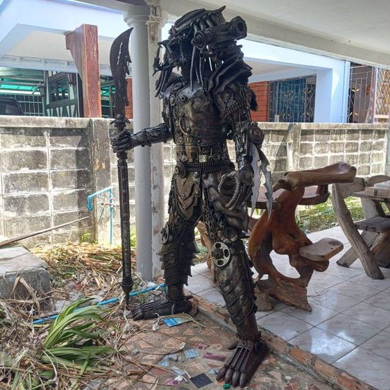 ขายหุ่นยนต์ สูง 2.1m.