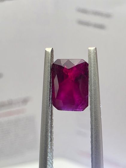 Pigeon Blood Ruby รูปที่ 3