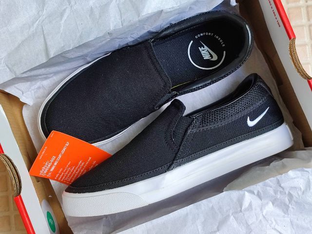 รองเท้าnike รูปที่ 8