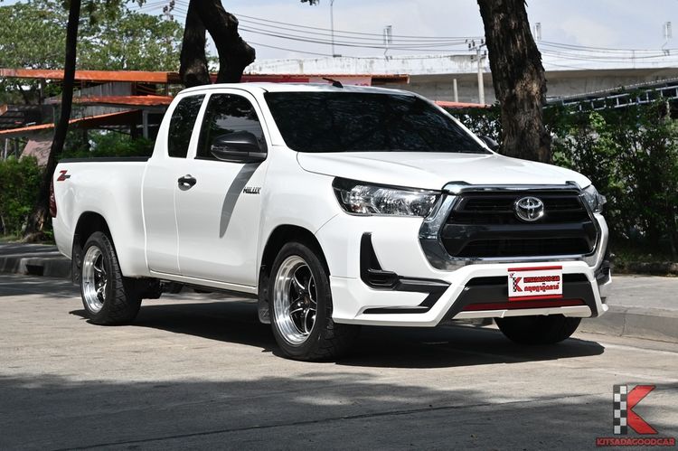 รถ Toyota Hilux Revo 2.4 Z Edition Entry สี ขาว