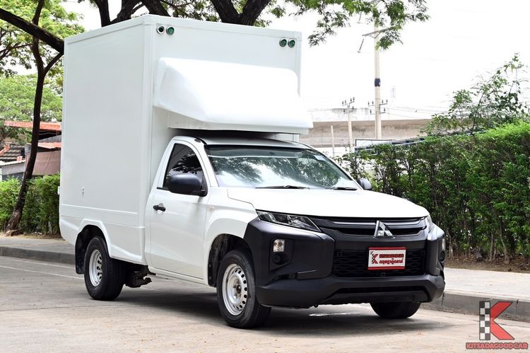 รถ Mitsubishi Triton 2.5 GL สี ขาว