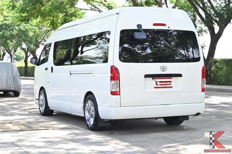 Toyota Commuter 2017 3.0 Van ดีเซล ไม่ติดแก๊ส เกียร์ธรรมดา ขาว รูปที่ 3