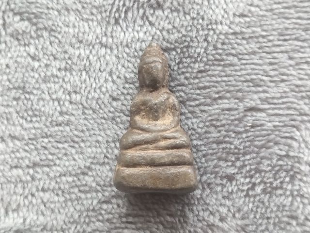 พระประธาน (พิมพ์เล็ก) หลวงพ่อเนียม